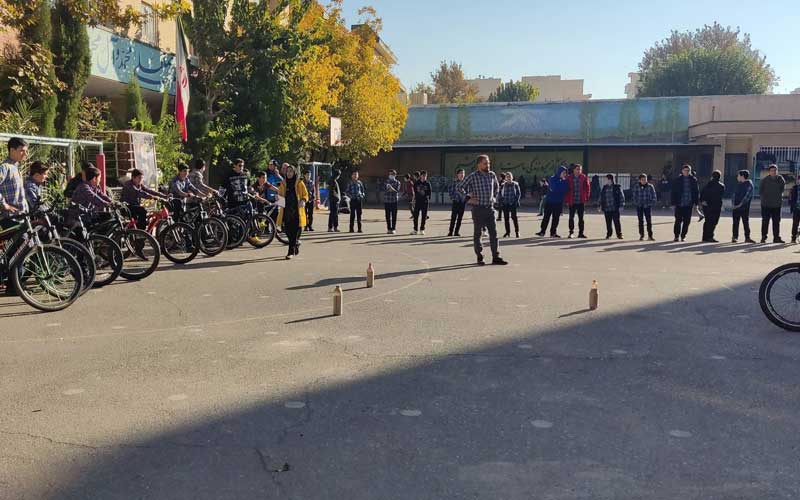 مدرسه الگوی حمل و نقل پاک